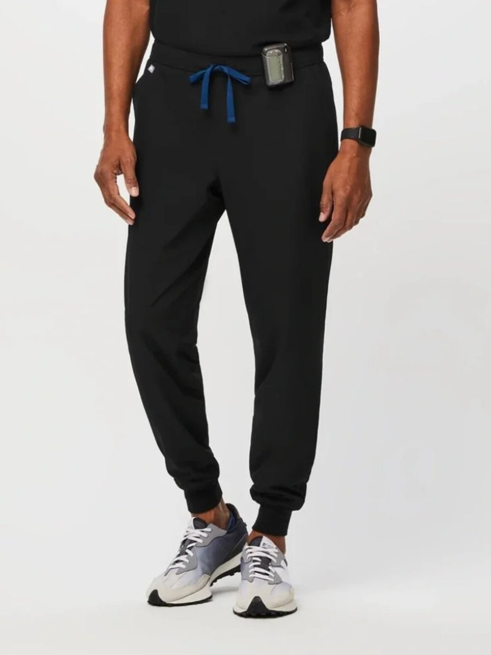 Figs Men's Tansen Jogger Scrub Pant in Black Size XL Tall